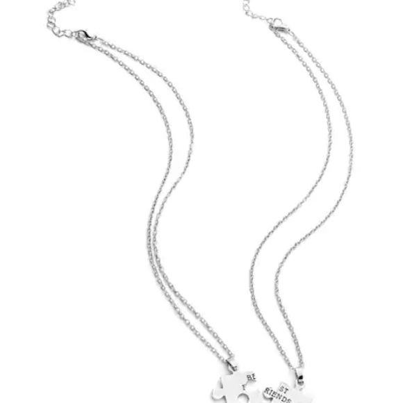 BRAND NEW ADORABLE BEST FRIEND NECKLACE - Picture 2 of 2